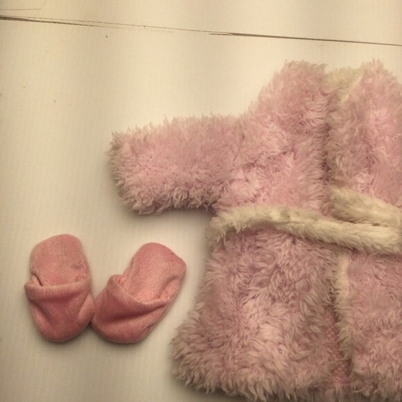 Doll Clothes Pink Bath Robe Fuzzy Slippers 2 Piece Set Fits 18" Dolls - Picture 3 of 6